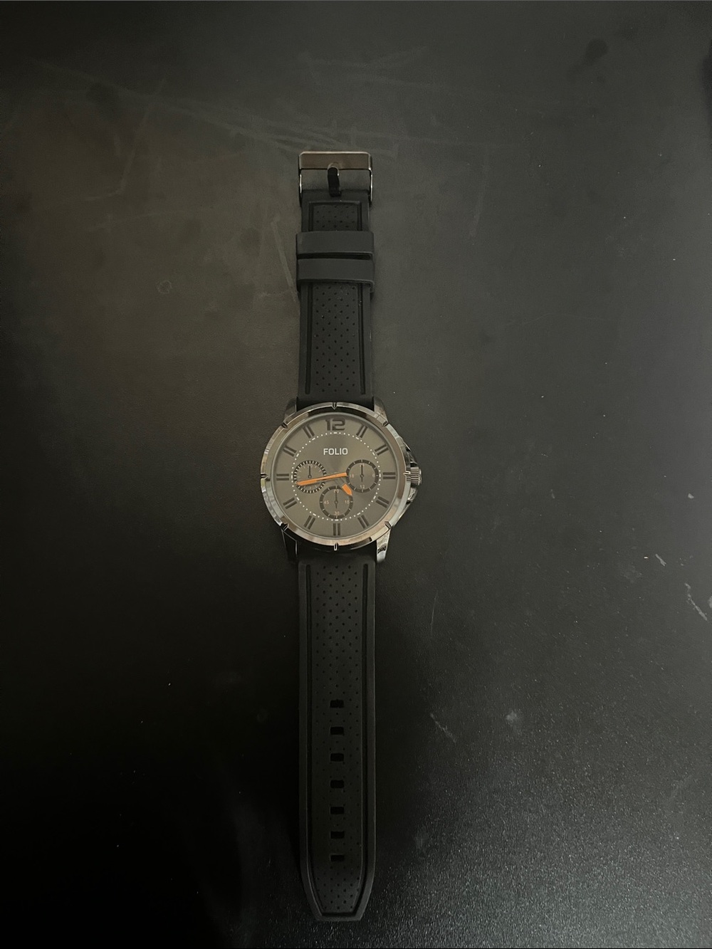Men's Gray Sport Watch with Silicone Strap